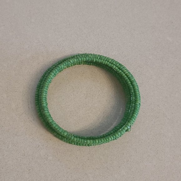 Green Beaded Coil Bracelet - Picture 3 of 8